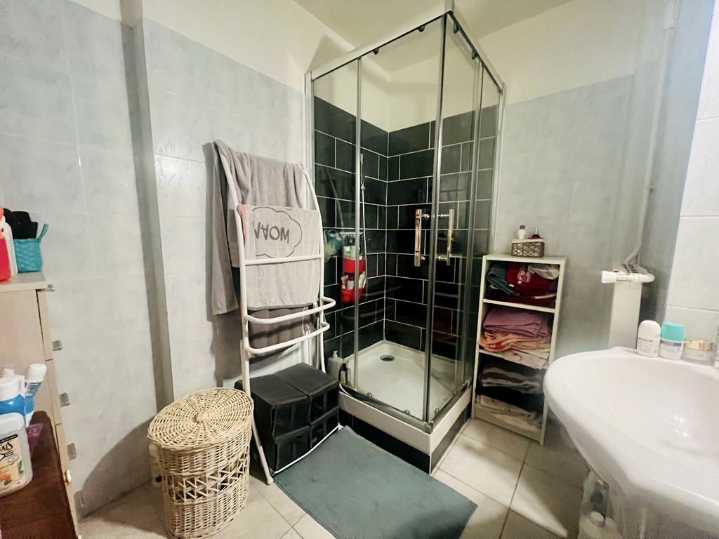 Appartement T3 avec parking et cave - Marignane - Réf. 262 - Photo 5